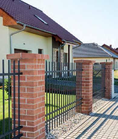 BETONOVÉ CIHLY LÍCOVÉ IN Tyto cihly slouží ke zdění zídek, oplocení, sloupků pergol a jiných zahradních staveb. Svým vzhledem připomínají staré původní pálené cihly.