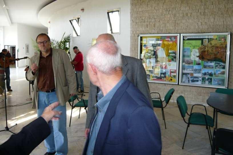 s Městskými kiny a za finanční podpory města. Získal grant NDKS na vydání ročenky NNO města za rok 2009. Tato ročenka je na začátku tohoto roku ve stádiu přípravy.
