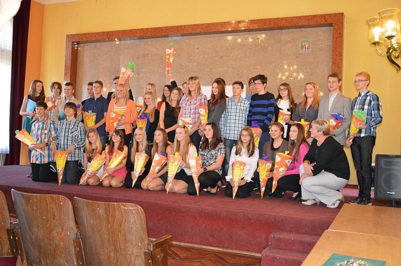Scénka probíhala tak, že jednomu studentovi ve vyučování zazvoní mobil. Další skupinku vedl Patrik a třetí skupinkiu vedl Ondra Petr.