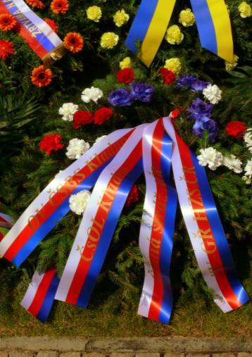 ročníku štafetového běhu na trase Dukla Banská Bystrica Javoříčko Ležáky Lidice, jejichž výkon zaslouží uznání a k vystoupení pozval japonský dětský soubor, který v předchozích letech vystupoval u