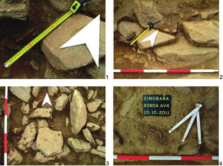 POHŘEBIŠTĚ LIDU POPELNICOVÝCH POLÍ PŘEDMĚTEM ZÁJMU KELTŮ 97 Obr. 5. Nálezové situace železných předmětů na žárovém pohřebišti v Cinobani. Foto V. Mitáš.