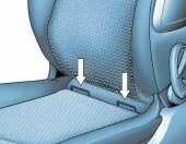64 VÁŠ PEUGEOT 206 CC PODROBNĚ Úchyty "Isofix" Upevňovací úchyty Isofix jsou k dispozici na předním sedadle spolujezdce. Slouží k upevnění speciální dětské sedačky, prodávané v síti PEUGEOT.