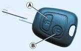 68 VÁŠ PEUGEOT 206 CC PODROBNĚ KLÍČE Klíči lze samostatně zamknout a odemknout dveře, zavazadlový prostor (pouze odemknutí), uzávěr palivové nádrže, zámek řízení a odkládací skřínku.