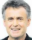 Tato skutečnost vkombinaci snedokonalým čištěním a nesprávnou stravou v čele se sladkými nápoji přispívá k rychlému vzniku kazů.