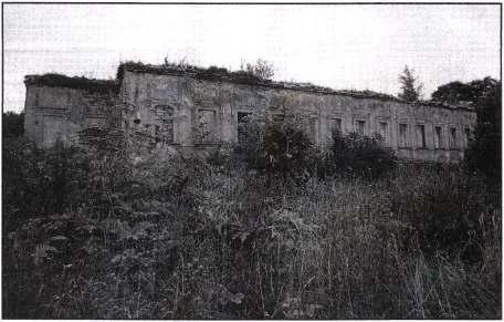 cibulovitou šindelovou věžičkou. 32.
