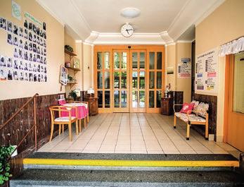 SENIOŘI A DOSPĚLÉ OSOBY SE ZDRAVOTNÍM POSTIŽENÍM Odlehčovací služby Sociální služby města Sušice Název poskytovatele: Sociální služby Města Sušice, p. o.