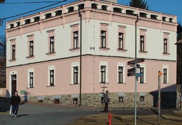 SENIOŘI A DOSPĚLÉ OSOBY SE ZDRAVOTNÍM POSTIŽENÍM Pečovatelská služba Velhartice Název poskytovatele: Obec Velhartice Adresa poskytovatele: Velhartice 134, 341 42 Kolinec Místo poskytování: Dům s
