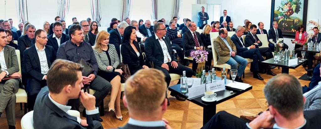 BE IN České žezlo ukované z rodinného stříbra 2017 CHRAŇME SVÉ DUŠEVNÍ VLASTNICTVÍ Petr Karban Aleš Funke Letošní výroční setkání majitelů rodinných firem jsme uspořádali ve spolupráci s Asociací