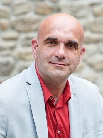 EDITORIAL Foto: Aleš Funke Schopnost myšlení Panevropská společnost pro kulturu, vzdělávání a vědecko- -technickou spolupráci Comenius byla založena 3. května 1990 v Praze.