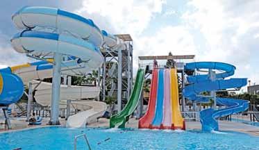> Kypr Protaras Letovisko: Protaras Stravování: all inclusive Obědy: bufetové Večeře: bufetové Poloha: písečná pláž je v malém zálivu s průzračně čistou vodou a pozvolným vstupem do moře, v moři jsou
