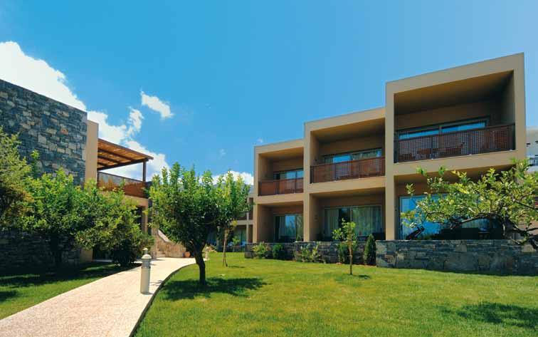 Hotel Aquis Blue Sea Village Resort & Spa ***** Velmi příjemný a pěkný hotelový komplex po kompletní rekonstrukci v roce 2008, vhodný pro klienty všech věkových kategorií i pro rodiny s dětmi.