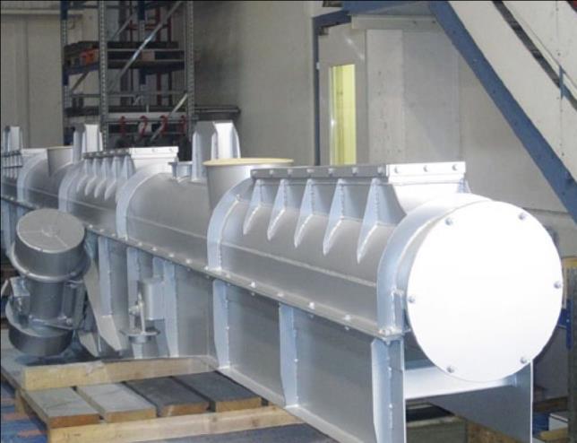 Vibrační trubkové podavače s nevyvážkovým motorovým pohonem Vibrating tubular feeders with unbalanced motor drives Použití Application IFE vibrační trubkové podavače s vibračním (nevyvážkovým)