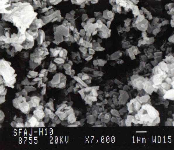 4. EXPERIMENTÁLNÍ MATERIÁL 4. 1. Matrice Matrici studovaného polymerního částicového kompozitu tvořil polypropylen (PP) SHAC KMT 6100 (výrobce Shell International Chemical Co. Ltd.) o hustotě 0,903 g.