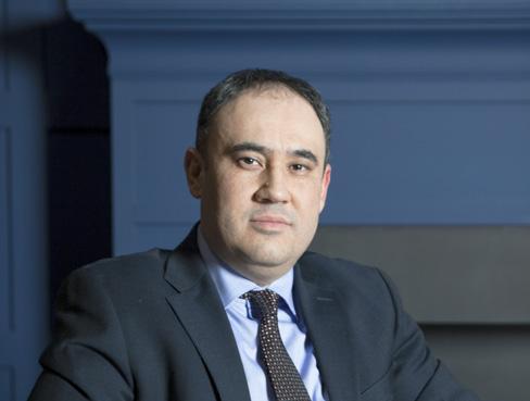 KONFERENCE A SEMINÁŘE KST ČR Seminář ukončil velice vtipnou přednáškou Daler Abdurachmanov, který nejenže připravil brilantní vystoupení o středoasijské ruštině, ale také velmi chutný, pravý tádžický