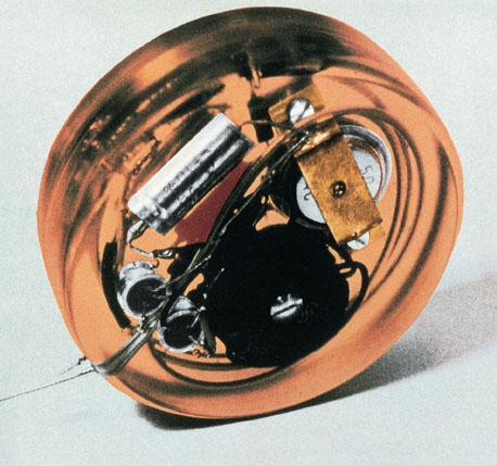 Obrázek 5: První implantabilní kardiostimulátor (7) 3.