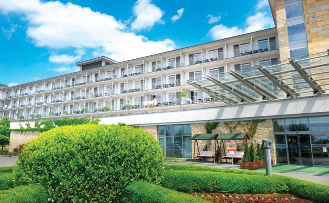 Bükfürdő Hotel Répce Gold**** Praha Bükfürdő 450 km, Brno Bükfürdő 248 km, Ostrava Bükfürdő 397 km, Písek Bükfürdő 359 km Hotel je propojen s termálními lázněmi krytou, vytápěnou, spojovací chodbou.