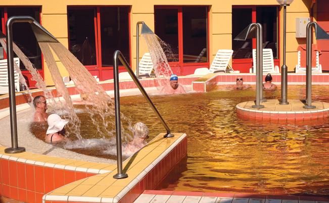 JUFA Vulkan Thermen Resort**** Celldömölk Praha Celldömölk 473 km, Brno Celldömölk 274 km, Ostrava Celldömölk 419 km, Písek Celldömölk 389 km Čtyřhvězdičkový hotel JUFA Vulkan Thermen Resort je