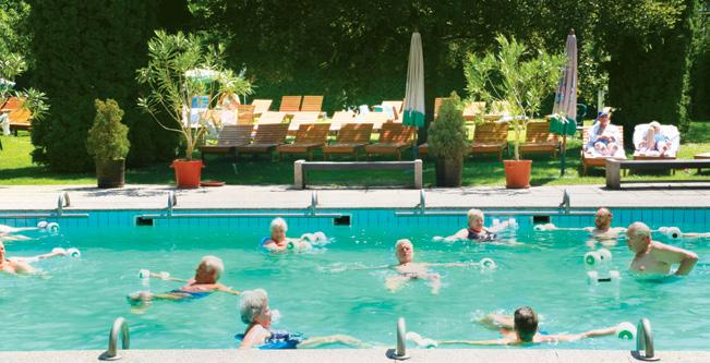 Health Spa Resort Sárvár**** Praha Sárvár 462 km, Brno Sárvár 259 km, Ostrava Sárvár 440 km, Písek Sárvár 374 km Sárvár ALL INCLUSIVE Hotel, který má vlastní termální lázně, se nachází v překrásném