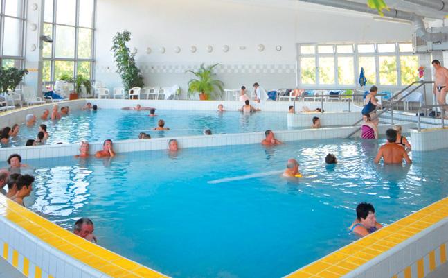 Zalakaros Hotel Freya*** Praha Zalakaros 560 km, Brno Zalakaros 360 km, Ostrava Zalakaros 498 km, Písek Zalakaros 465 km Hotel je propojen s léčebnými lázněmi Gránit spojovací chodbou, takže jsou