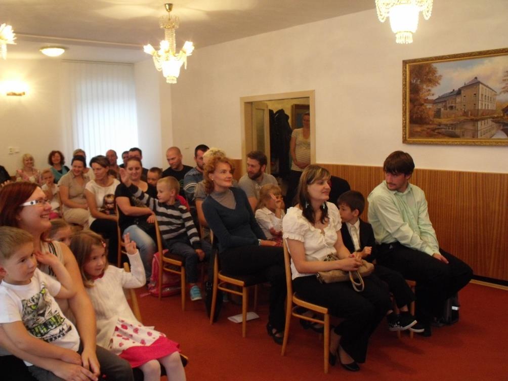 Úřad městyse je reprezentativním místem v životě občana, ale i školáka.