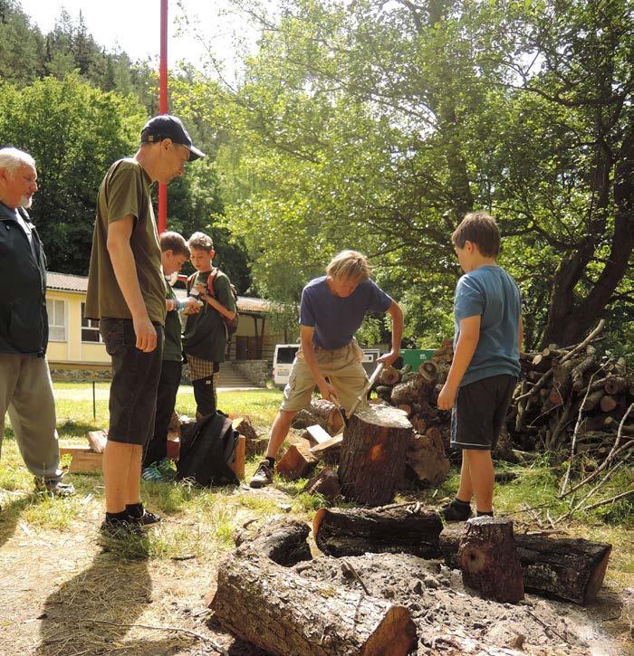 24 ANOTACE ODBORNÝCH PROGRAMŮ 25 Anotace odborných programů (exkurze, dílny, hry,.