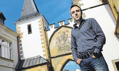 Je to hlavně vnitřní ocenění v branži, aproto sihocením především jako uznání od osobností v oboru. Trochu publicity mi to přineslo, ale dveře se mi stále samy otevírají pouze tam, kde mají fotobuňku.