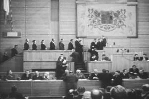 ÚNOR 1948 V ČESKOSLOVENSKU Autor: Ing. Václav Němec Únor 1948 je pro mne událostí, která stojí za můj komentář. Je pravdou, ţe se asi spíše orientuji do národních dějin, neţ do světových.