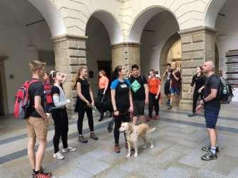 Studenti celkem pěšky urazili přes 80 km a postupně navštívili tyto vesnice: Bígr, Rovensko, Gernik, Svatá Helena. Spali a stravovali se vždy u místních.