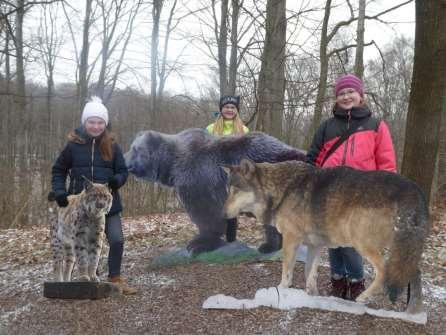 místo. Podzimní kolo spojujeme s exkurzí třídy 3G do ZOO. V jarním kole soutěžilo v I. kategorii 134 družstev, družstvo 2G 18. místo, družstvo 1G 95. místo. Ve II.