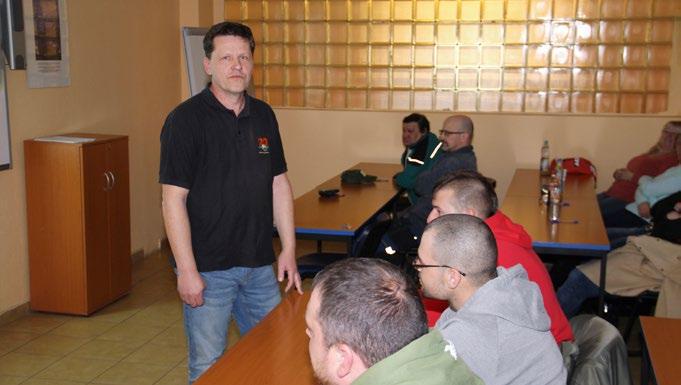 13:00 Už jsem zmiňoval, že při školení bezpečnosti práce pro externí pracovníky spolupracujeme s personalisty.