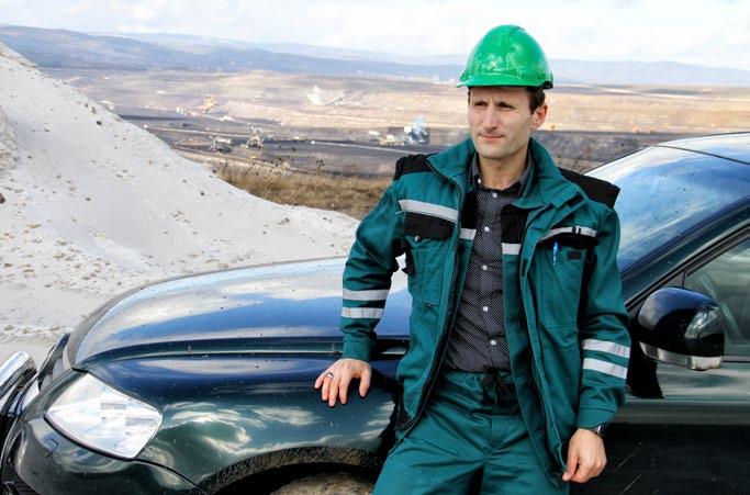 BEZPEČNOST PRÁCE Jiří Kučera, vedoucí odboru BHP a PO Vize nula motivační nástroj zaměstnavatelů, jak předcházet smrtelným pracovním úrazům Jaký byl vývoj počtu pracovních úrazů v SD v roce 2017?