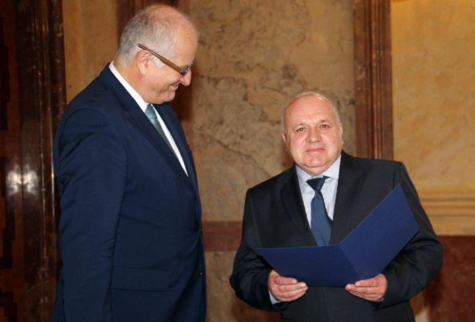 Kolem roku 1985 bylo rozhodnuto o rozšíření jeho dobývacího prostoru směrem k Droužkovicím. V tomto Pražském dobývacím poli se mělo v letech 1988 až 1994 vytěžit zhruba 2,5 mil. t uhlí.