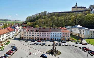 Frýdek letecký pohled Shrnutí hlavních urbanistických hodnot: panoráma města, historické jádro se středověkou parcelací a kompaktní zástavbou kolem náměstí, areál zámku, dominanta poutního kostela