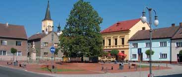 Krnov historický snímek Krnov zámek bylo ukončeno ve druhé polovině 13. století, kdy byl také založen klášter minoritů poblíž Opavské brány.