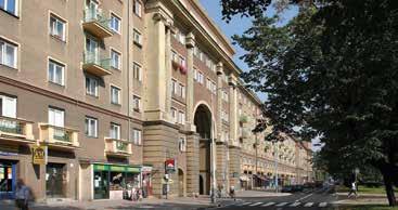 Přestože zdobnost a pompéznost staveb může dnes vzbuzovat rozpaky, urbanistická koncepce je výrazně městotvorná, a tím se v pozitivním slova smyslu liší od pozdější sídlištní zástavby.