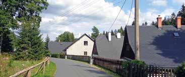 Žďárský Potok je patrně nejmladší částí obce Stará Ves na Rýmařovsku. Vesnice byla založena v letech 1653 až 1658. Dochovaná zástavba vesnice ze 17.