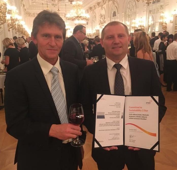 Jednání o budoucím bezdotačním provozu CSS Dne 19. listopadu 2018 se v malé zasedací místnosti v MěÚ Chotěboř uskutečnilo jednání o budoucím bezdotačním fungování Centra společných služeb.