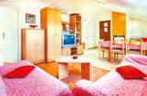 Tento velmi oblíbený apartmánový dům s moderním vybavením plně uspokojí zájemce o dovolenou v centru dění. Je nedaleko obchodů a restaurací.