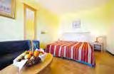 Severní Dalmácie Chorvatsko Apartpenzion EMINUS SUKOŠAN ***» Sukošan 25 m VIP Popis: Čtyřpodlažní apartpenzion nabízí klidné ubytování přímo u moře v rušném Sukošanu, v letovisku s největší