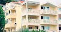 Centrum města Omiš a ústí řeky Cetiny je od apartmánu pouze 700m.