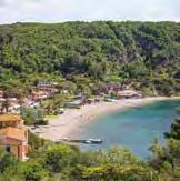 Elba ITÁLIE Hotel **** /Rezidence *** CALA DI MOLA» Porto Azzurro 150 m Popis: Hotel je tvořen dvoupatrovými budovami.