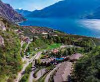 ITÁLIE Lago di Garda Hotel ALEXANDER ****» Limone sul Garda 50 m Popis: Moderní hotel, přímo na břehu jezera a pár kroků od historického centra městečka Limone sul Garda, kde najdete obchody i