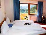 Vybavení hotelu: recepce, hotelová restaurace, společenská místnost s TV, stolní tenis, výtah, lyžárna, Wi Fi připojení ve společných prostorech, parkoviště Sport, relaxace, zábava: vnitřní bazén,