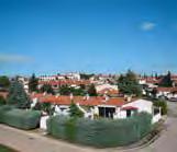 Apartmány SUPERIOR BARBARIGA ***» Barbariga Popis: Dvoupatrové řadové domky v turistickém letovisku Barbariga nabízí