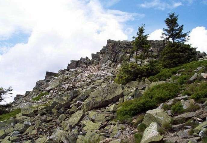 Kamenná halda,
