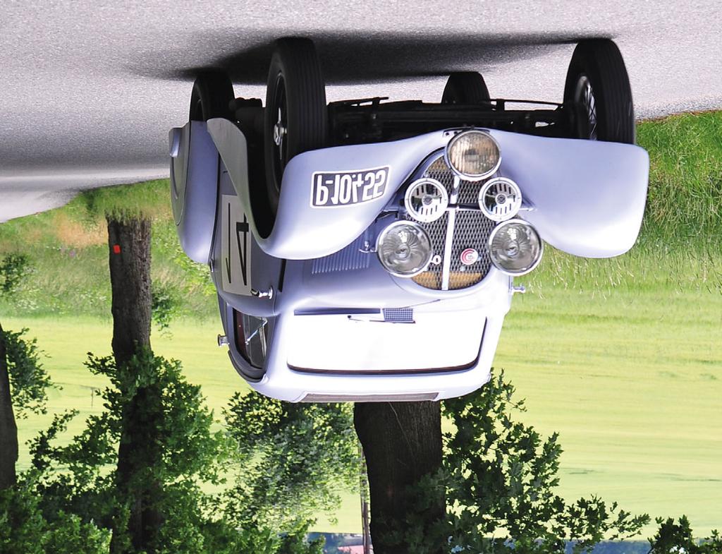 V rámci 13. ročníku ankety Dědeček automobil byl vyhlášen mládežnický počin roku. Za projekt renovace motocyklu ocenilo pořádající MOBILE muzeum ČR Slaňáka MARTINA LINDU.