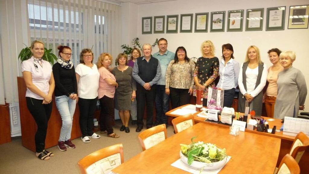5. Veřejná správa odpovědného veřejného zadávání zakázek 45, elektronické komunikaci s občany nebo aktivitám, jako je pomoc lidem bez domova, Rodinné zápolení či Ukliďme Česko.