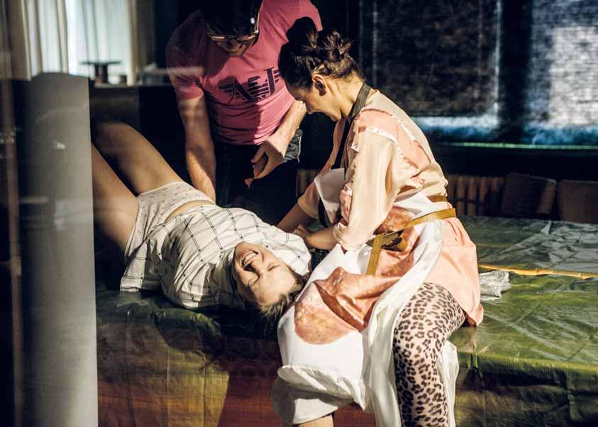 STUDIE TITUS (Co nás žere) Premiéra 11.