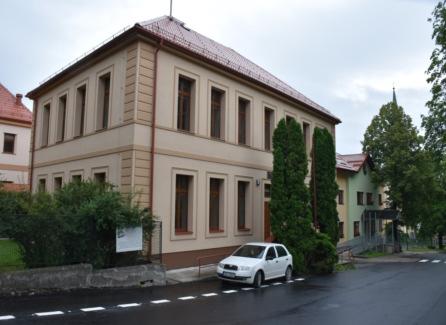 1/ ZŠ Hudlice Realizace: září 2015 Nejstarší část školy z r.