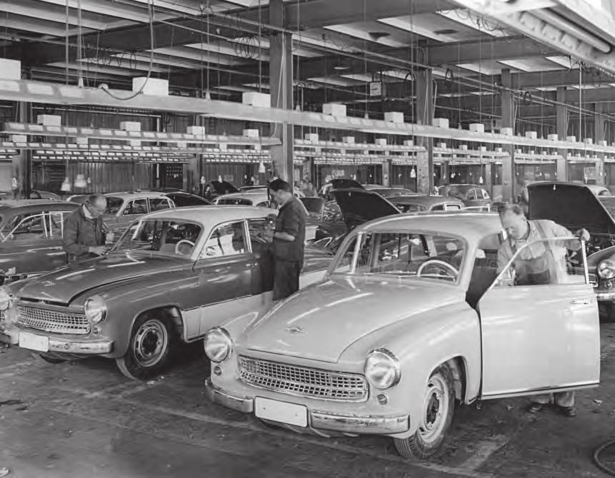 Poválečná léta 1945 1960 Dědictví vlastní i cizí Dědictví vlastní i cizí Poválečná automobilová výroba navazovala na předválečné tradice, ale také na konstrukce, jež vznikly za války.